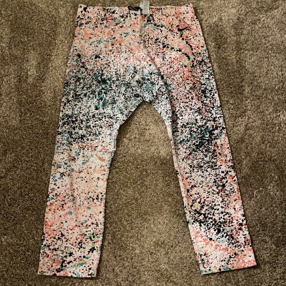 Nike Leggings - Picture 2 of 3